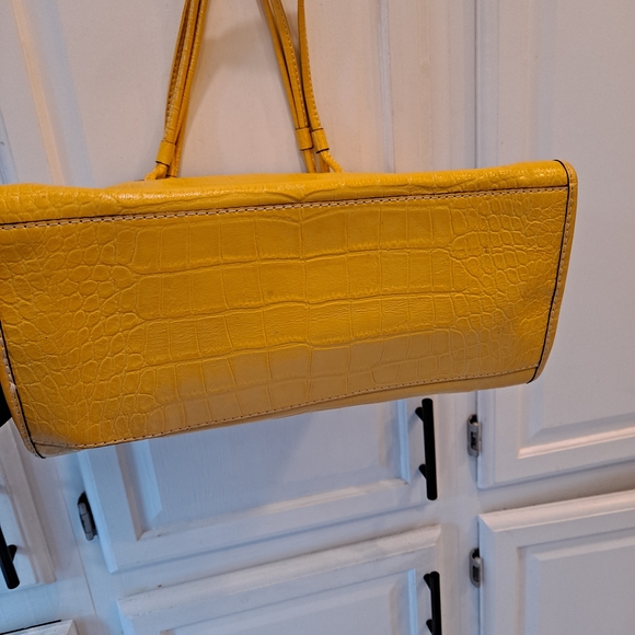 ANTONIO MELANI Vintage Yellow Faux Leather Croc Embossed Shoulder Tote Bag - Picture 5 of 10